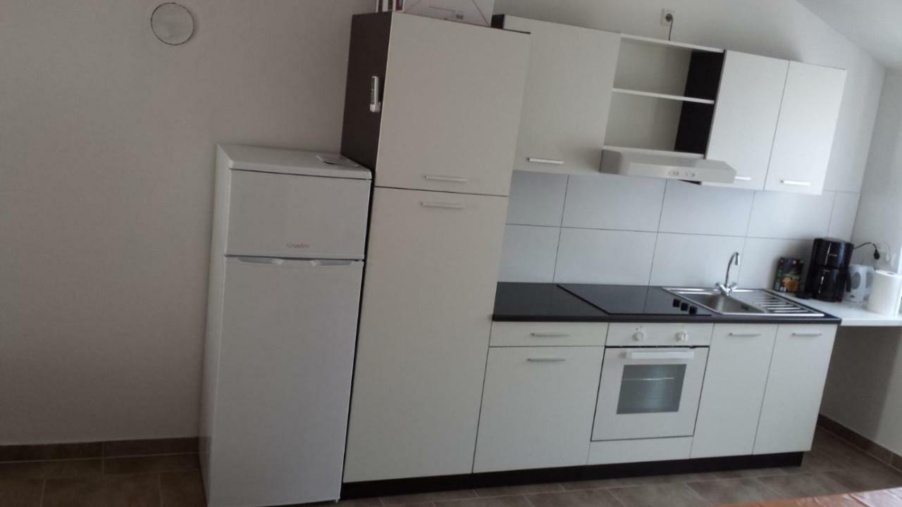 Apartamento Haus Milana Nin Exterior foto
