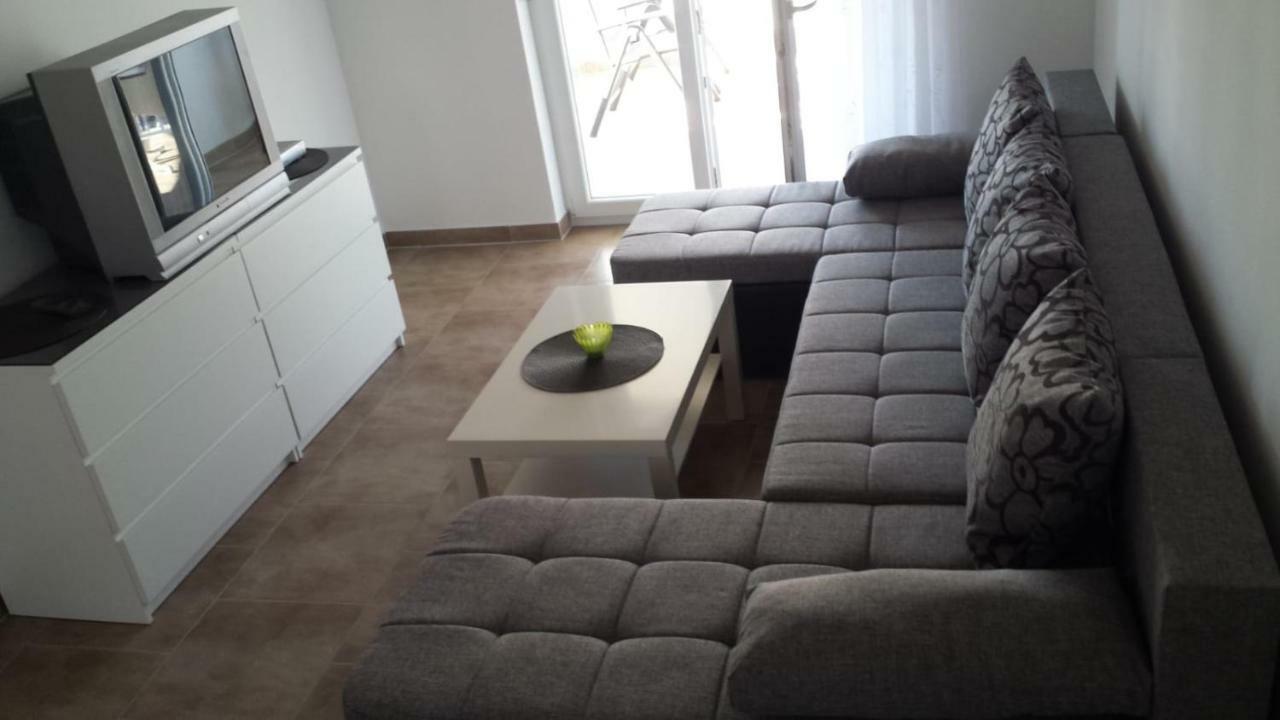 Apartamento Haus Milana Nin Exterior foto