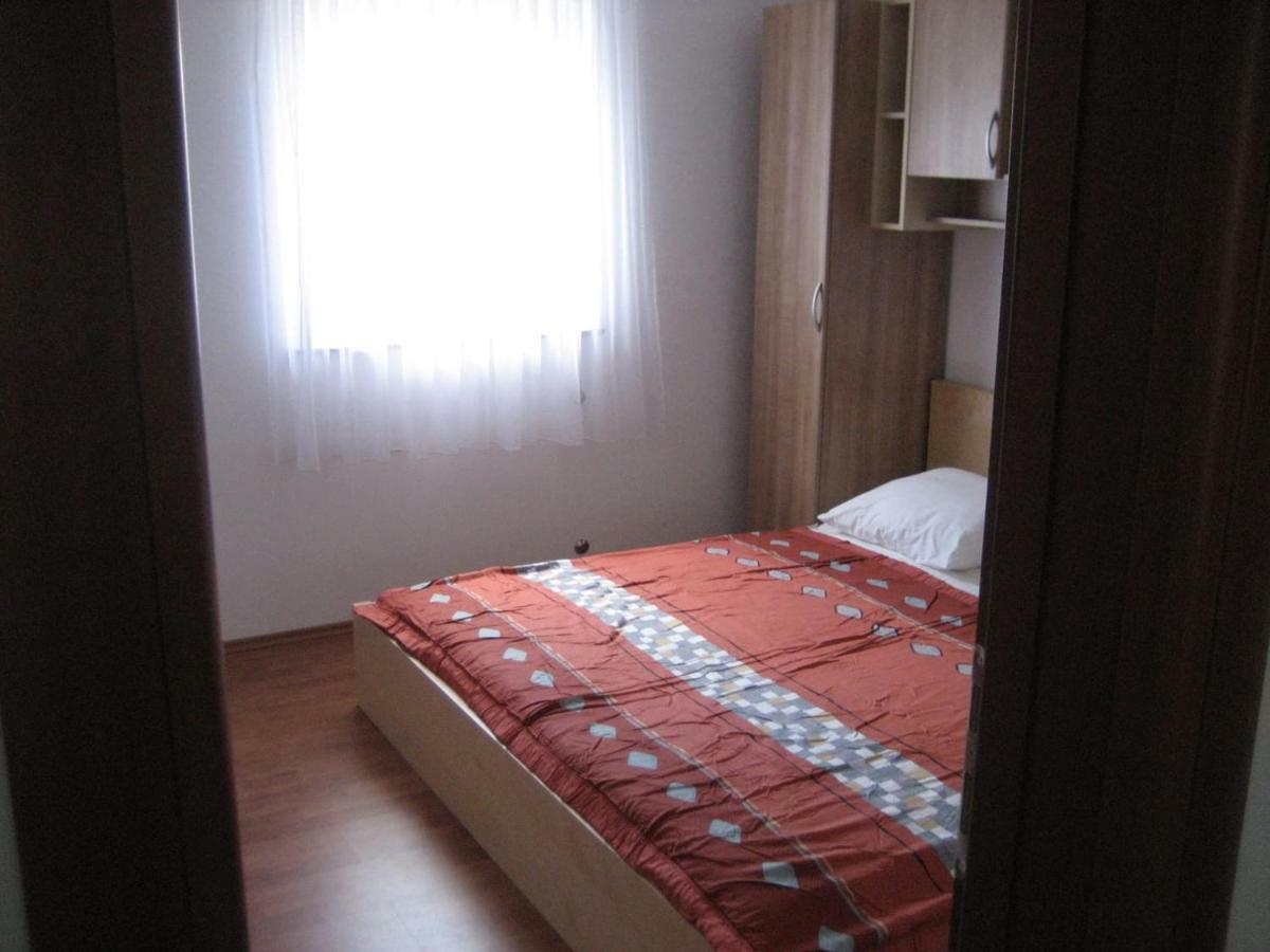 Apartamento Haus Milana Nin Exterior foto